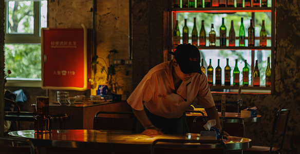Bartender working in an independent restaurant bar